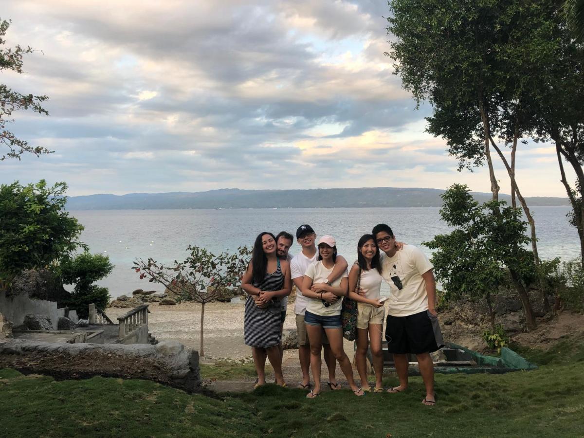 Wuthering Heights Bed & Breakfast By The Sea Dumaguete City Екстер'єр фото