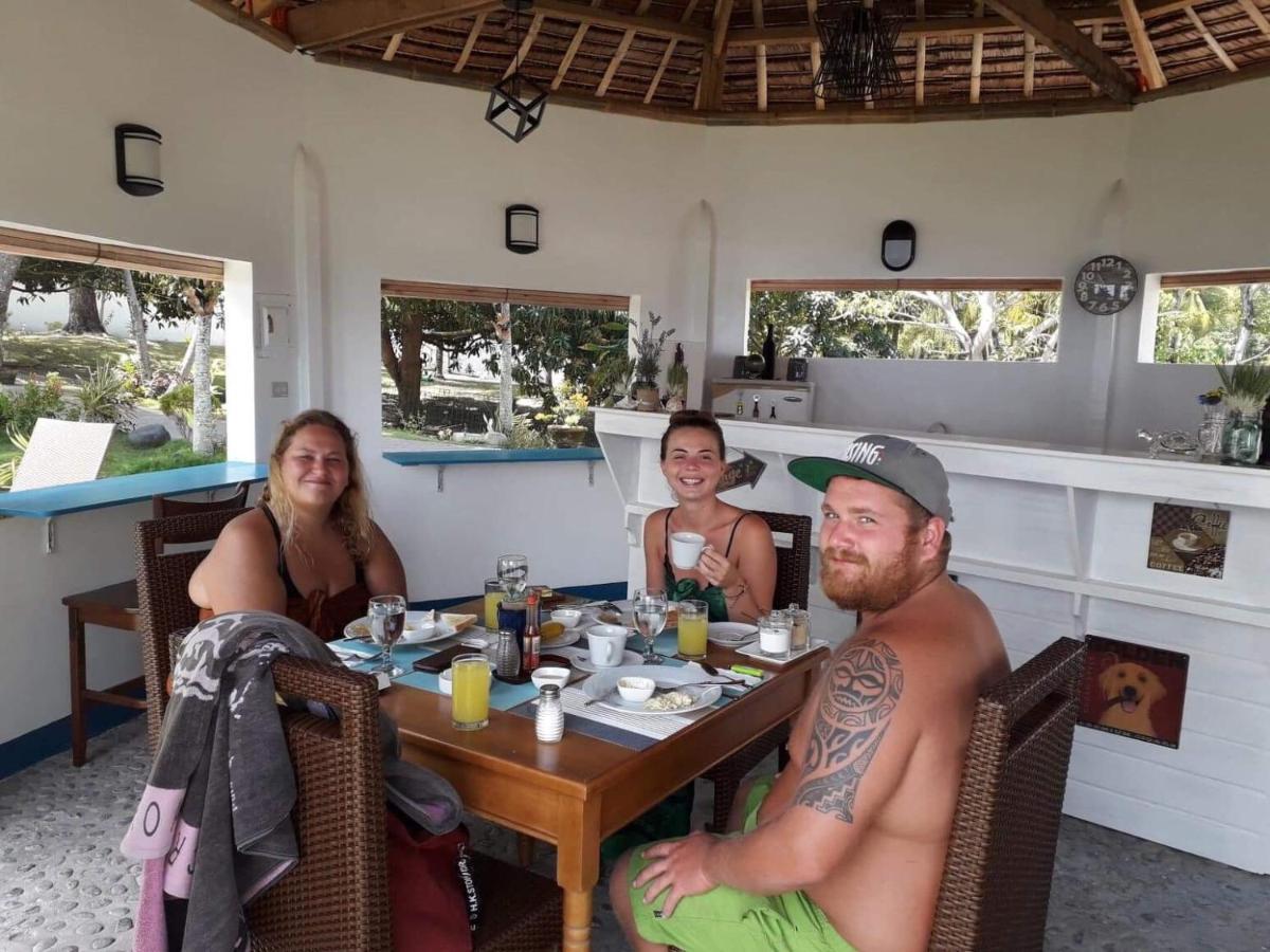 Wuthering Heights Bed & Breakfast By The Sea Dumaguete City Екстер'єр фото