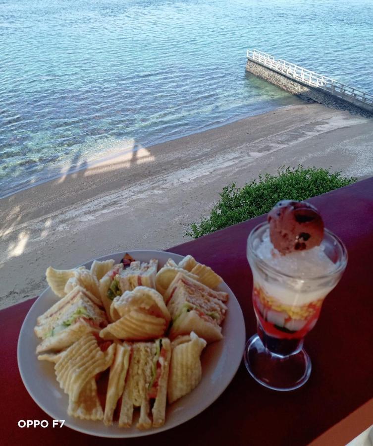 Wuthering Heights Bed & Breakfast By The Sea Dumaguete City Екстер'єр фото