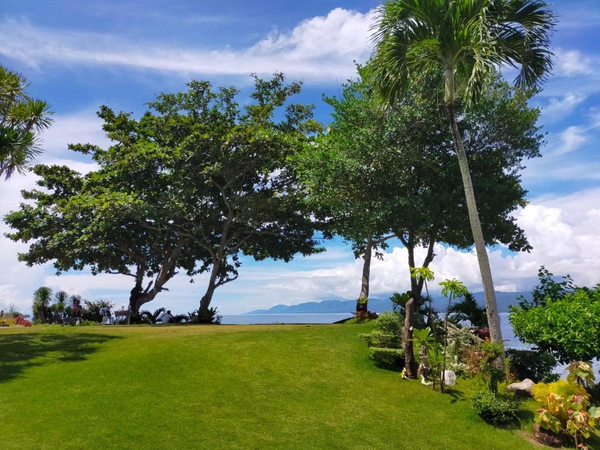 Wuthering Heights Bed & Breakfast By The Sea Dumaguete City Екстер'єр фото