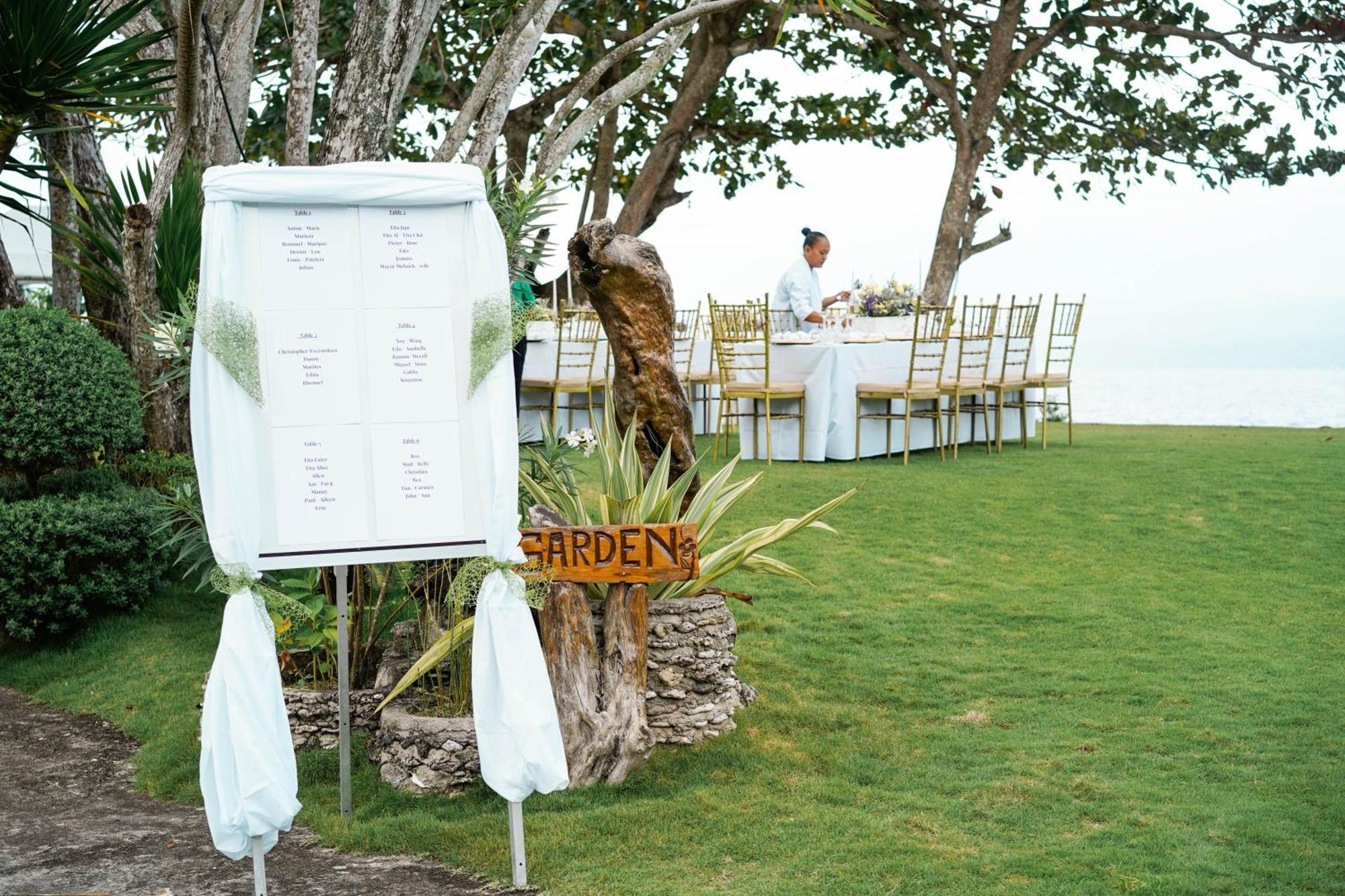 Wuthering Heights Bed & Breakfast By The Sea Dumaguete City Екстер'єр фото