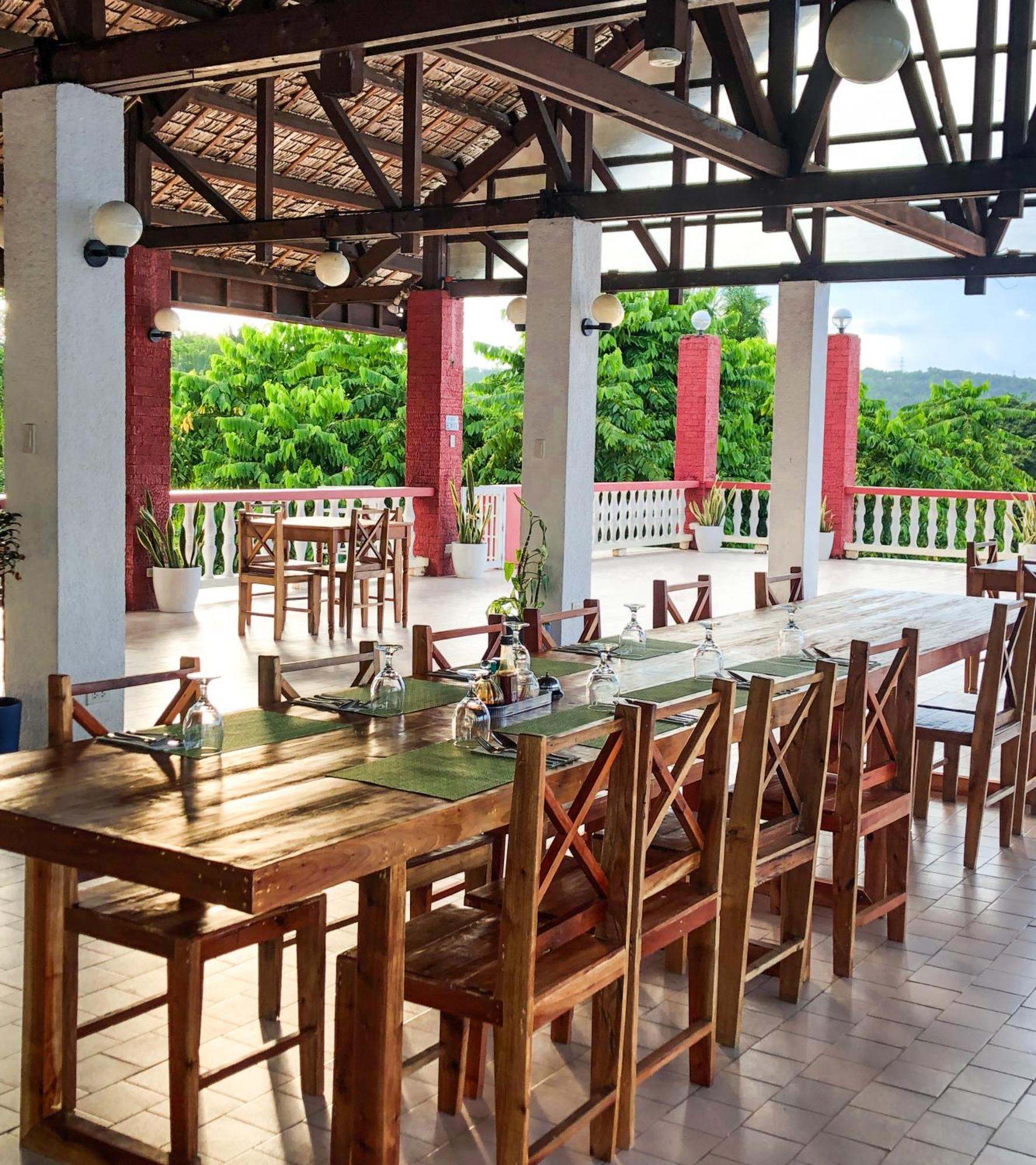 Wuthering Heights Bed & Breakfast By The Sea Dumaguete City Екстер'єр фото